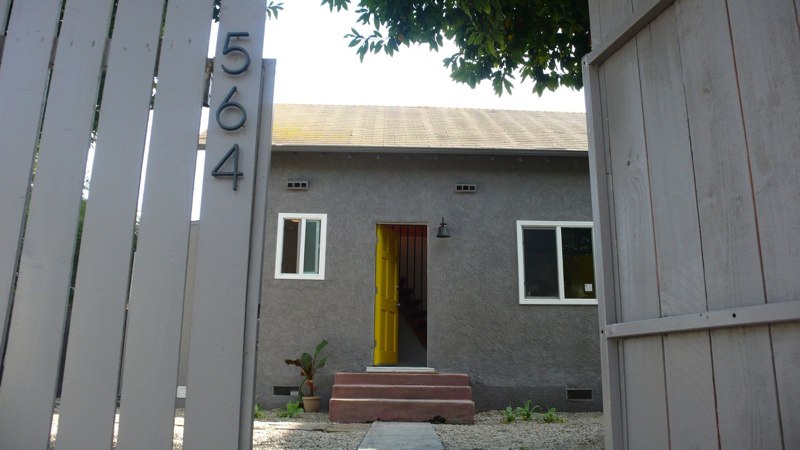 The entrance to 564 Broadway